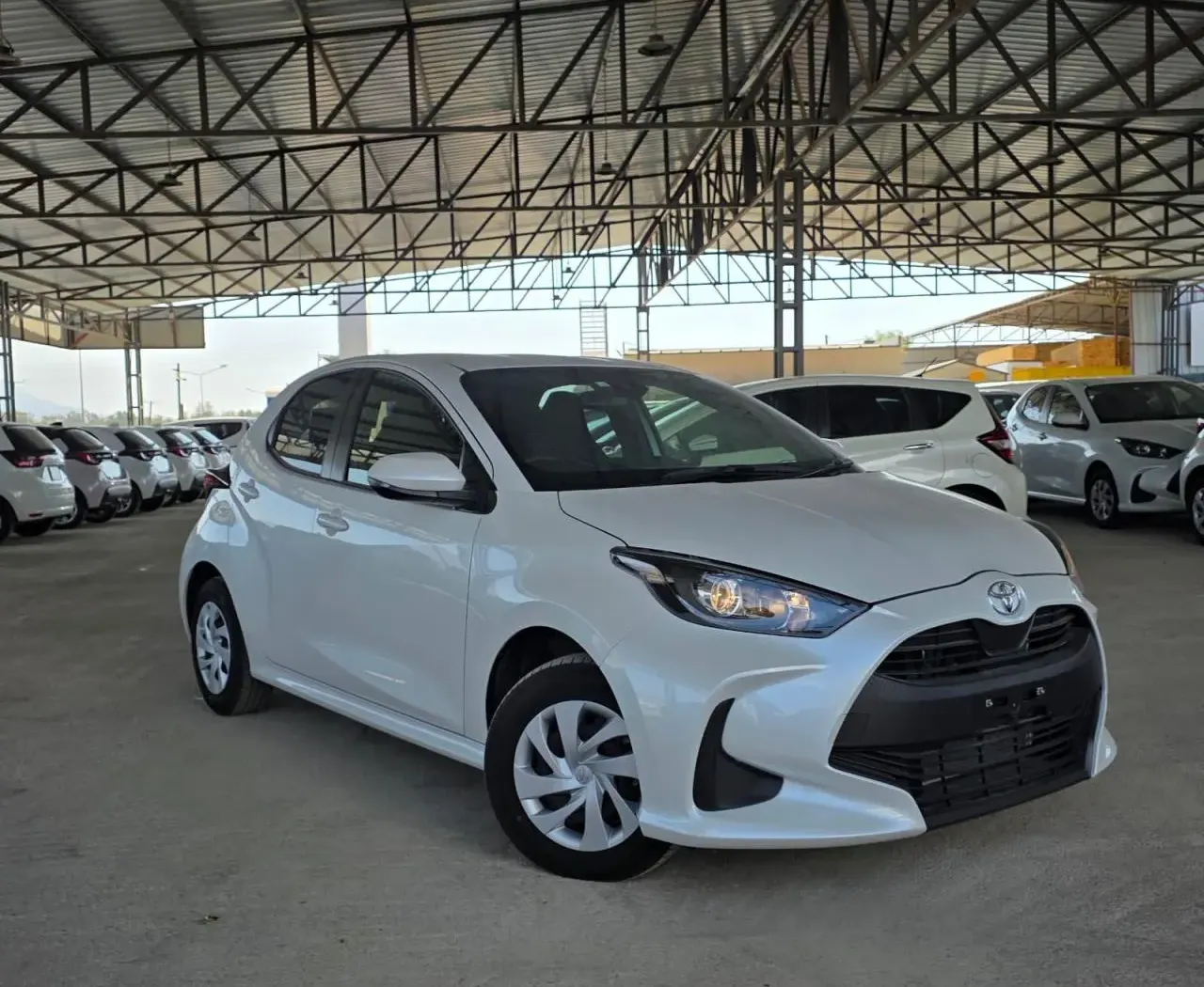 2023 Toyota Yaris 1.5 Kıbrıs | KKTC İkinci El Satılık Araba - Fotoğraf 1