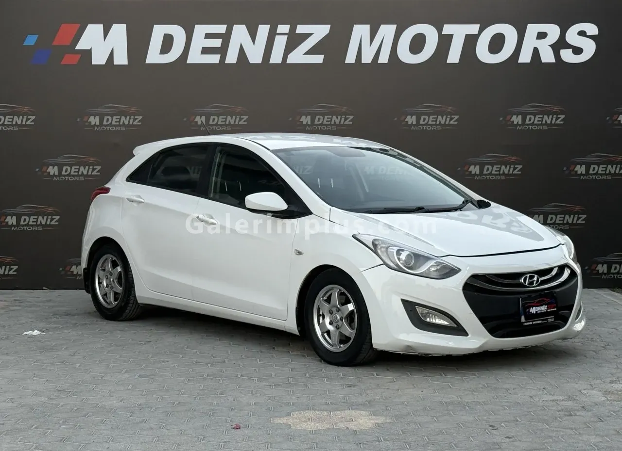 2013 Hyundai i30 Kıbrıs | KKTC İkinci El Satılık Araba - Fotoğraf 1