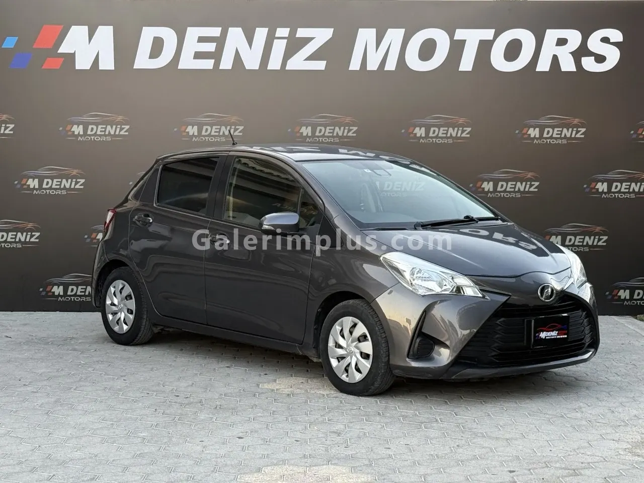 2017 Toyota Vitz Kıbrıs | KKTC İkinci El Satılık Araba - Fotoğraf 1