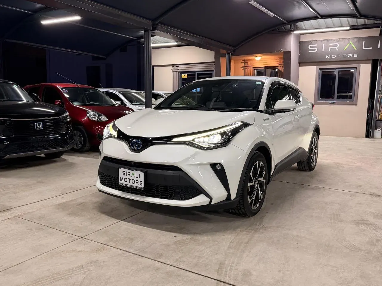 2021 Toyota C-HR 1.8 Hybrid Kıbrıs | KKTC İkinci El Satılık Araba - Fotoğraf 1