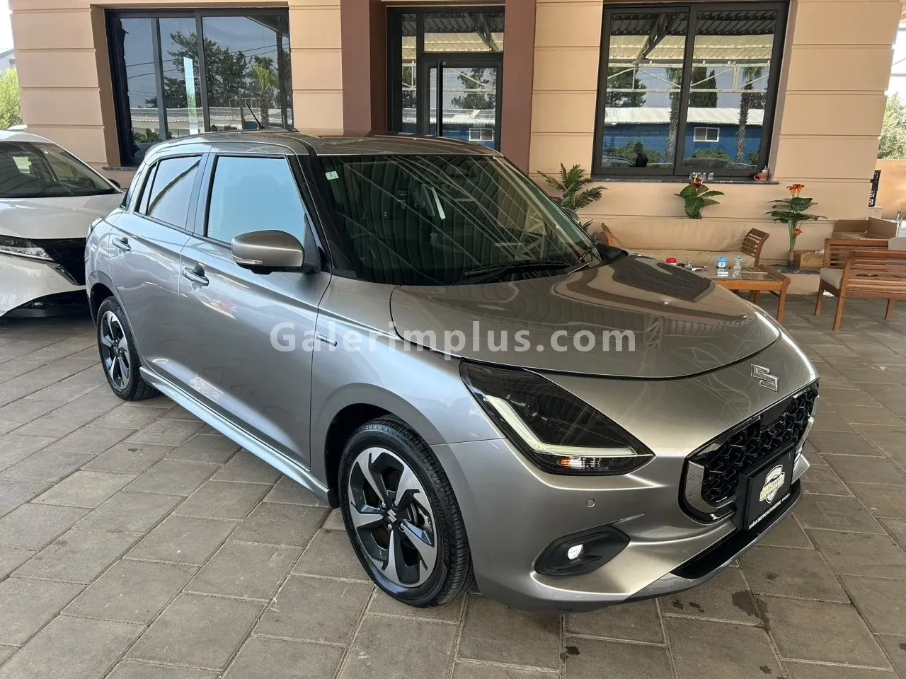 2024 Suzuki Swift 1.2 Hybrid Kıbrıs | KKTC İkinci El Satılık Araba - Fotoğraf 1