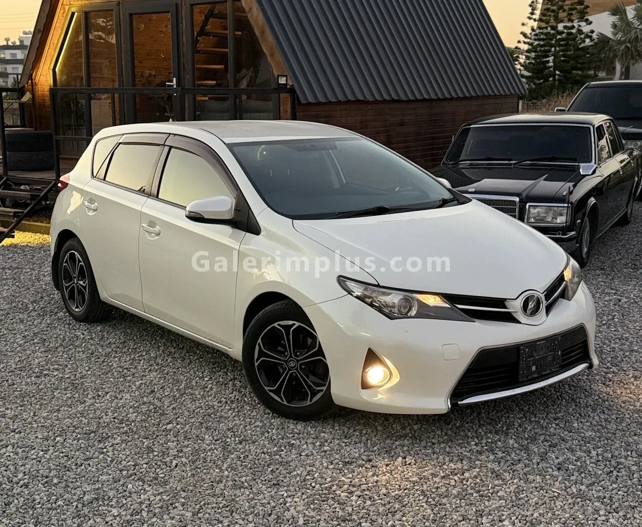 2013 Toyota Auris 1.5 Kıbrıs | KKTC İkinci El Satılık Araba - Fotoğraf 1
