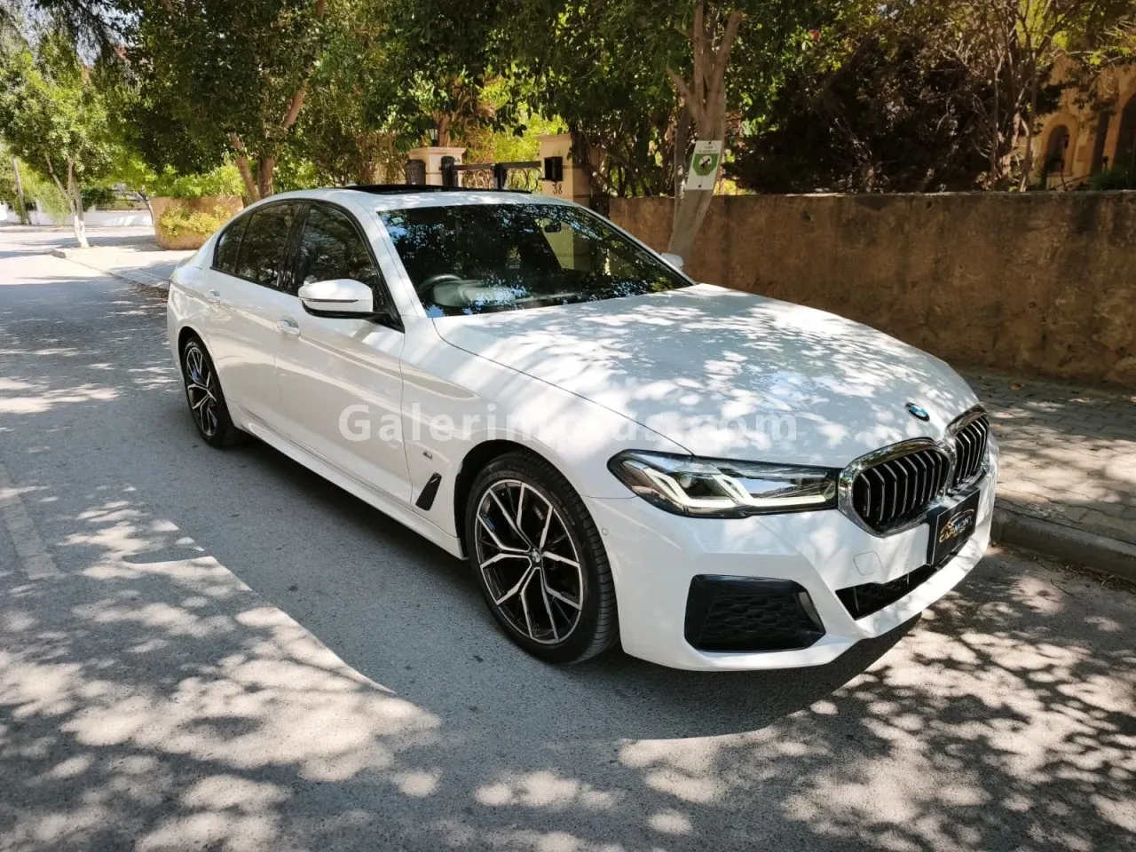 2021 BMW 5 Serisi Kıbrıs | KKTC İkinci El Satılık Araba - Fotoğraf 1