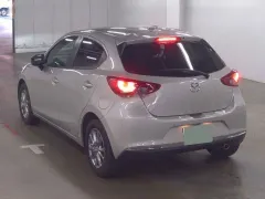 2022 Mazda Mazda 2 1.5 Sky-G Kıbrıs | KKTC İkinci El Satılık Araba - Thumbnail 3