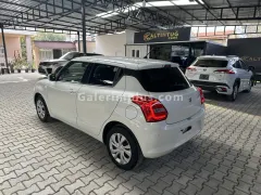 2023 Suzuki Swift  Kıbrıs | KKTC İkinci El Satılık Araba - Thumbnail 4