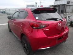 2022 Mazda Mazda 2 1.5 Sky-G Kıbrıs | KKTC İkinci El Satılık Araba - Thumbnail 4