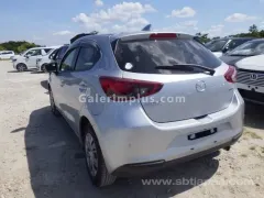 2022 Mazda 2 1.5 Sky-G Kıbrıs | KKTC İkinci El Satılık Araba - Thumbnail 4