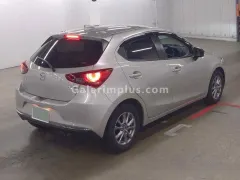 2022 Mazda 2 1.5 Sky-G Kıbrıs | KKTC İkinci El Satılık Araba - Thumbnail 6
