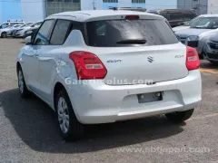 2023 Suzuki Swift 1.2 Kıbrıs | KKTC İkinci El Satılık Araba - Thumbnail 4