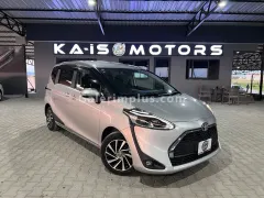 2022 Toyota Sienta Sienta  Kıbrıs | KKTC İkinci El Satılık Araba - Thumbnail 1