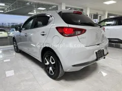 2024 Mazda 2 1.5 Sky-G Kıbrıs | KKTC İkinci El Satılık Araba - Thumbnail 6