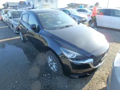 2022 Mazda Mazda 2 1.5 Sky-G Kıbrıs | KKTC İkinci El Satılık Araba - Thumbnail 3