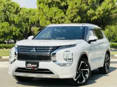 2022 Mitsubishi Outlander 2.4 Kıbrıs | KKTC İkinci El Satılık Araba - Thumbnail 3
