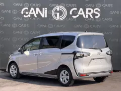 2022 Toyota Sienta Sienta 1.5 i Kıbrıs | KKTC İkinci El Satılık Araba - Thumbnail 3