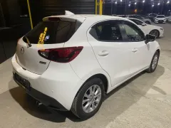 2019 Mazda Demio 1.5 16V Automatic Kıbrıs | KKTC İkinci El Satılık Araba - Thumbnail 3