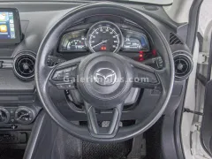 2020 Mazda 2 1.5 Skyactiv-D Kıbrıs | KKTC İkinci El Satılık Araba - Thumbnail 8