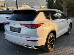 2022 Mitsubishi Outlander 2.4 Kıbrıs | KKTC İkinci El Satılık Araba - Thumbnail 4