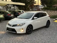 2013 Toyota Auris 1.5 Kıbrıs | KKTC İkinci El Satılık Araba - Thumbnail 4