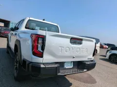 2027 Toyota Hilux 2.8 D-4D Kıbrıs | KKTC İkinci El Satılık Araba - Thumbnail 3