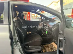2005 Toyota Vitz 1.5 VVTI-I 16V Kıbrıs | KKTC İkinci El Satılık Araba - Thumbnail 5