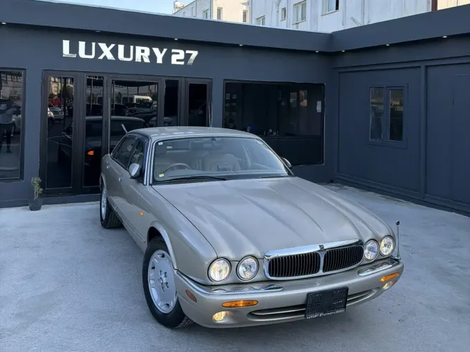 1999 Jaguar XJ XJ XJ8 Benzin Otomatik Lefkoşa İlan görseli - GalerimPlus