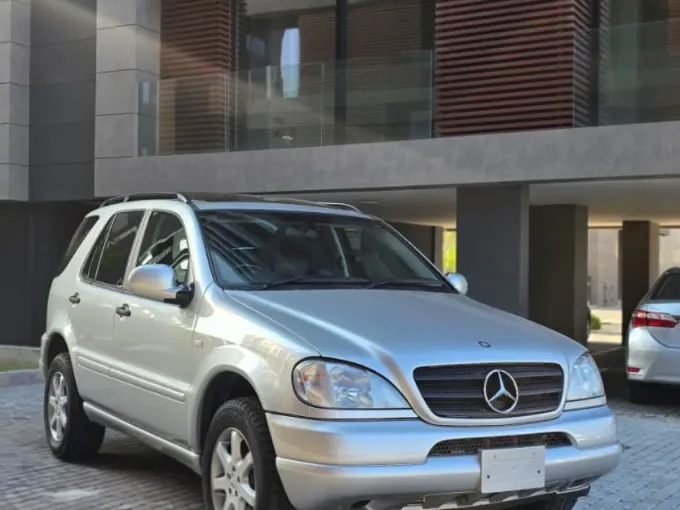 2000 Mercedes-Benz Mercedes -