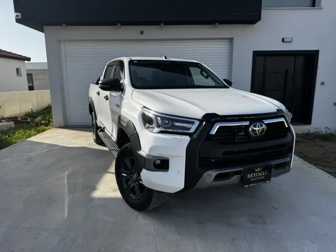 2022 Toyota Hilux 2.4 D Benzin Otomatik Lefke İlan görseli - GalerimPlus