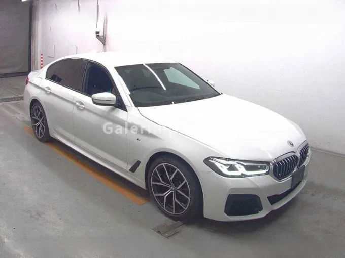 2023 BMW 5 Serisi 523 d xDrive Benzin Otomatik Gazimağusa İlan görseli - GalerimPlus