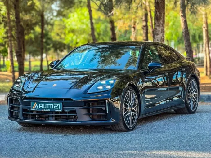 2025 Porsche Panamera Panamera 4 E-Hybrid Benzin Otomatik Gazimağusa İlan görseli - GalerimPlus