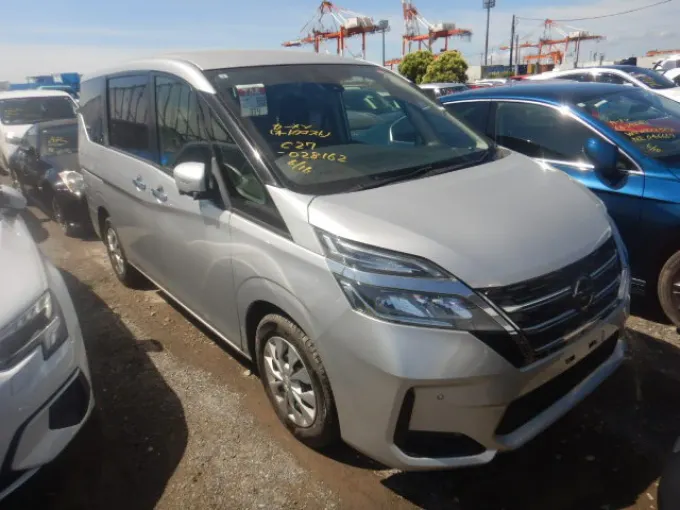 2022 Nissan Serena Benzin Otomatik Gazimağusa İlan görseli - GalerimPlus