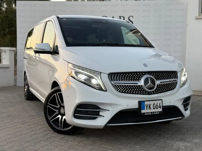 2017 Mercedes-Benz Mercedes -
