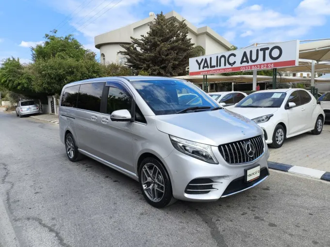 2017 Mercedes-Benz Mercedes -