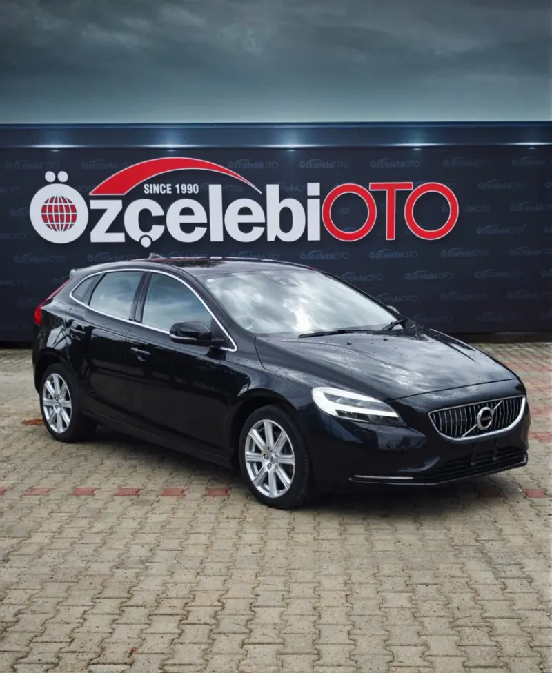 2020 Volvo V40