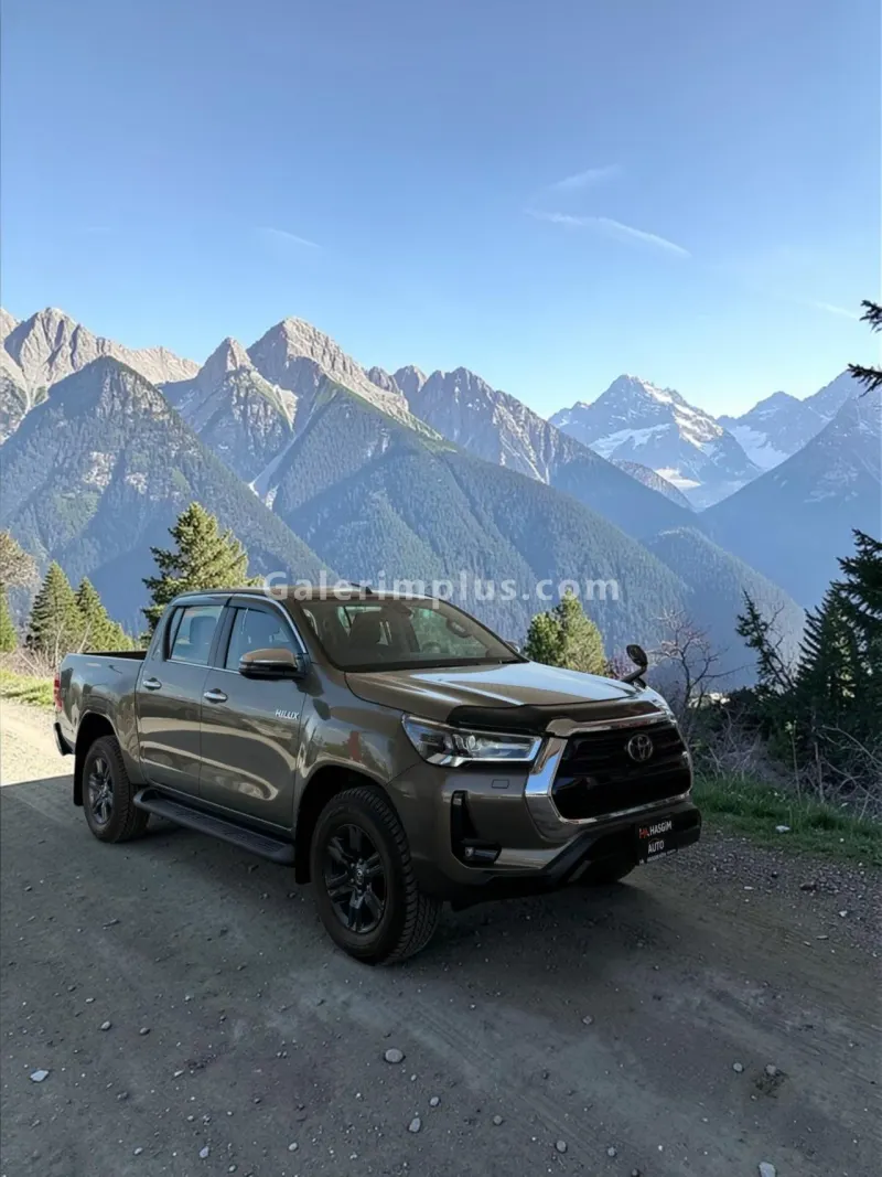 2024 Model Otomatik Toyota Hilux