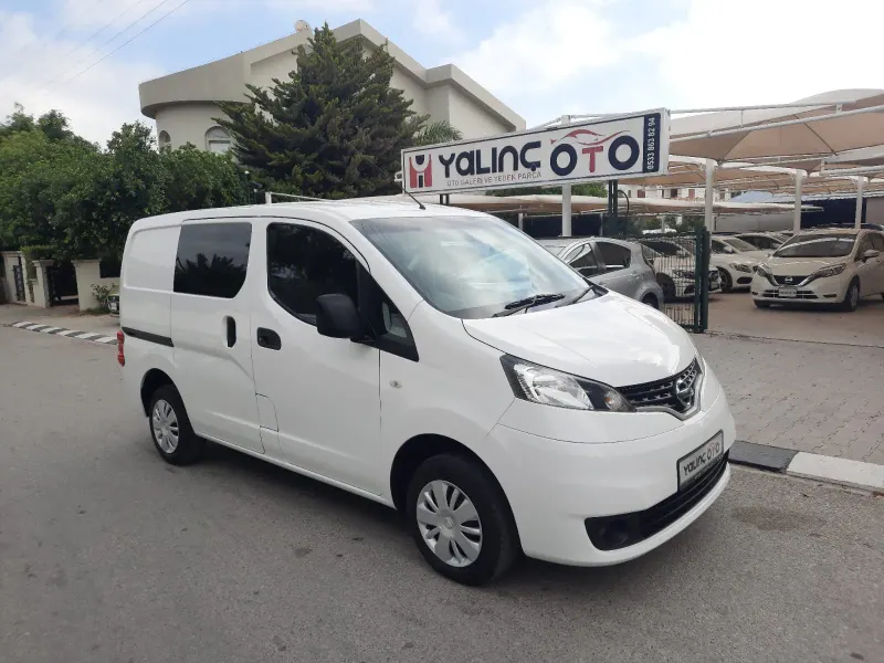 2017 Nissan NV200