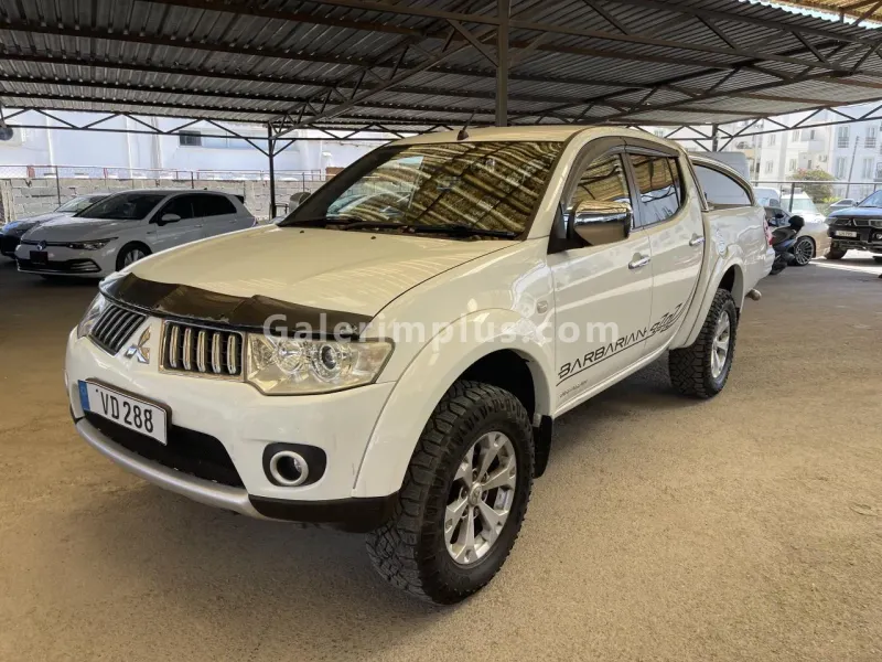 2013 Model Otomatik Mitsubishi L 200