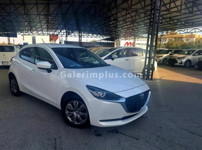 2022 Model Otomatik Mazda 2
