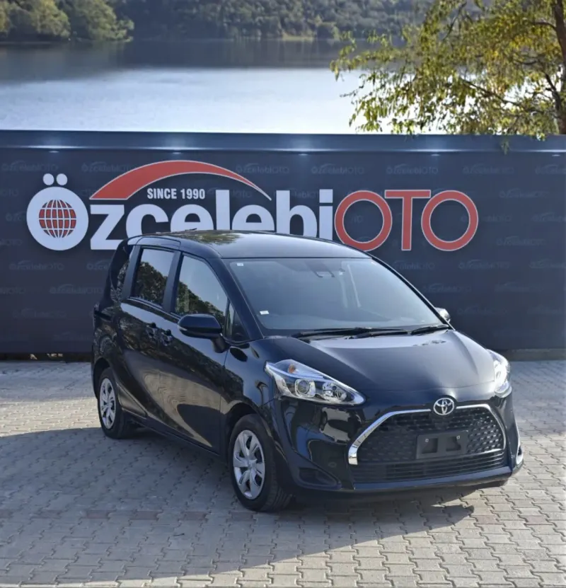 2022 Toyota Sienta Sienta