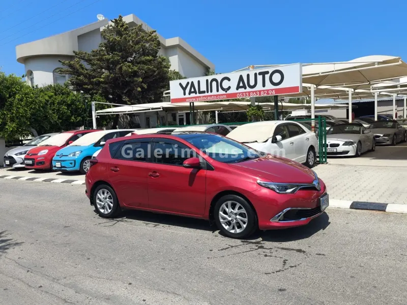 2015 Model Otomatik Toyota Auris