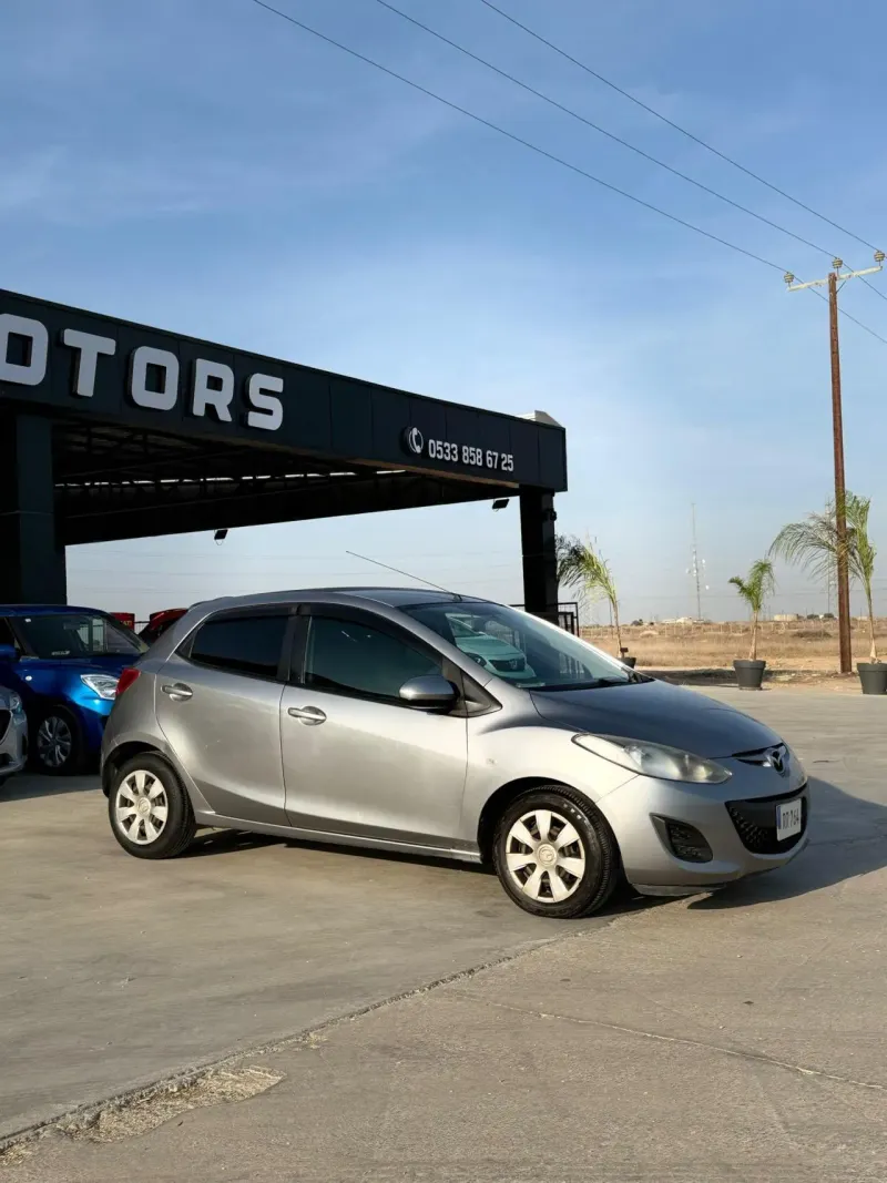 2012 Mazda Demio