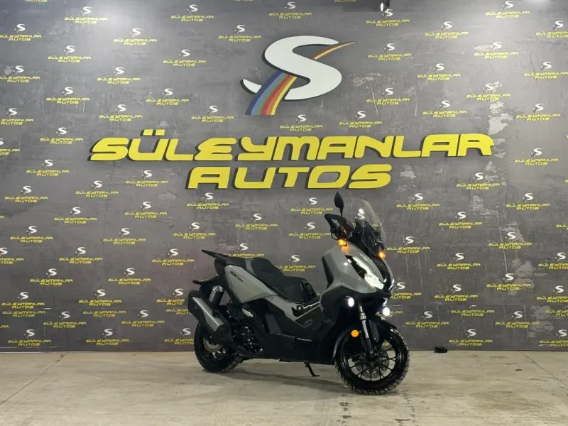 2025 Honda ADV350 Deluxe