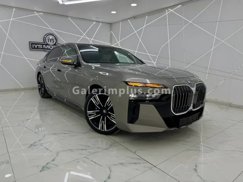 2025 Model Otomatik BMW 7 Serisi