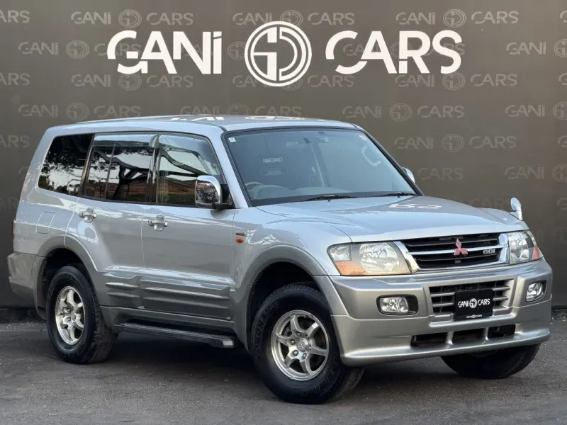 2001 Mitsubishi Pajero