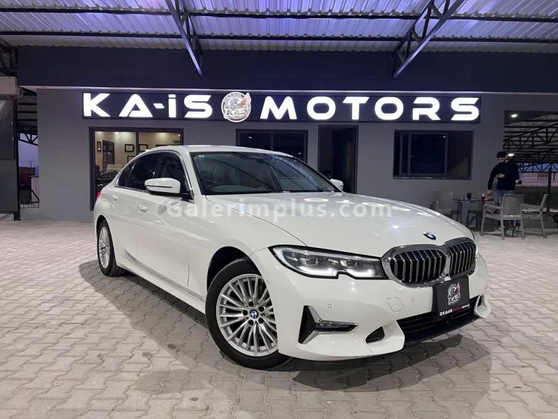 2022 Model Otomatik BMW 3 Serisi
