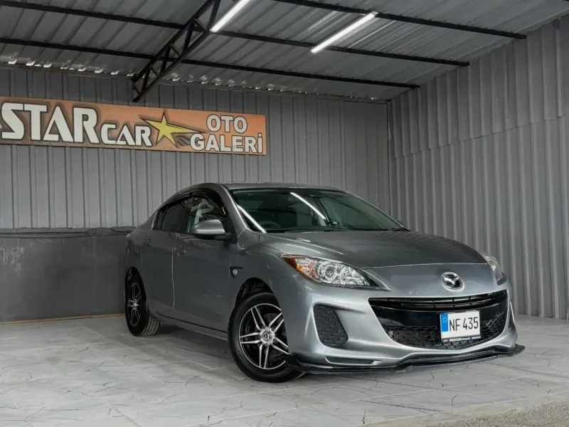 2012 Mazda Axela