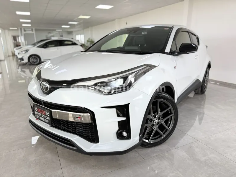 2022 Model Otomatik Toyota C-HR