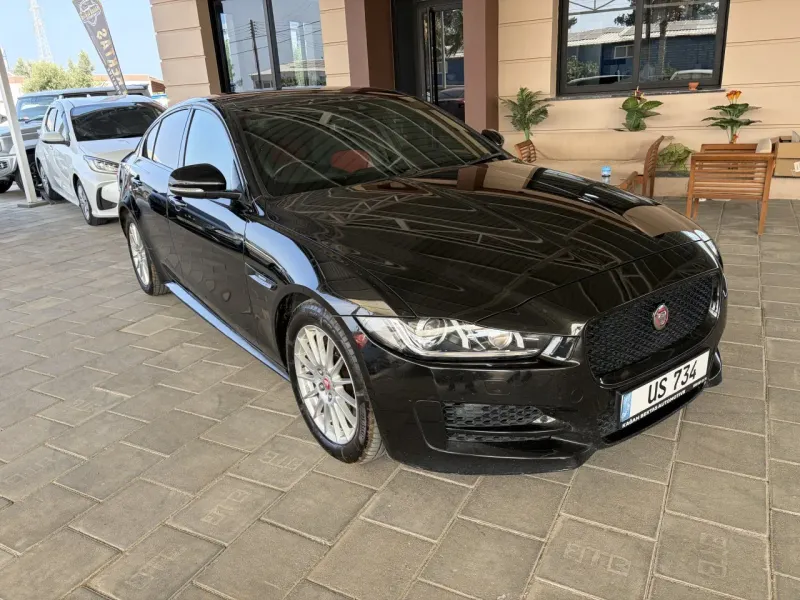 2018 Jaguar XE XE