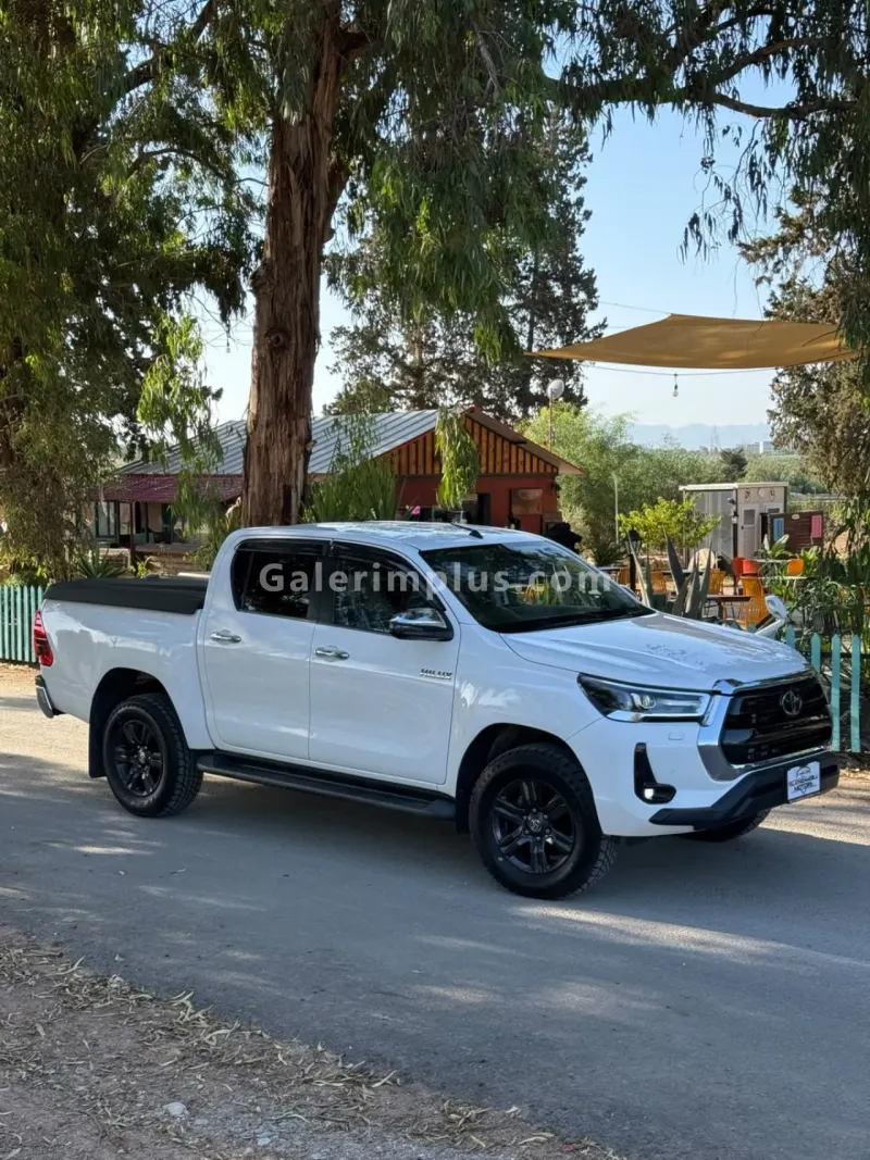 2021 Model Otomatik Toyota Hilux