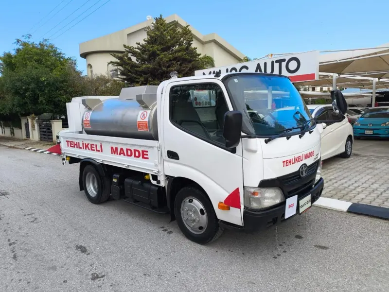 2013 Toyota Kamyon &
