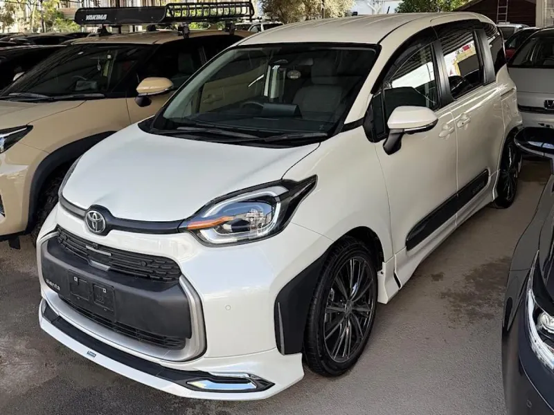 2023 Toyota Sienta Sienta